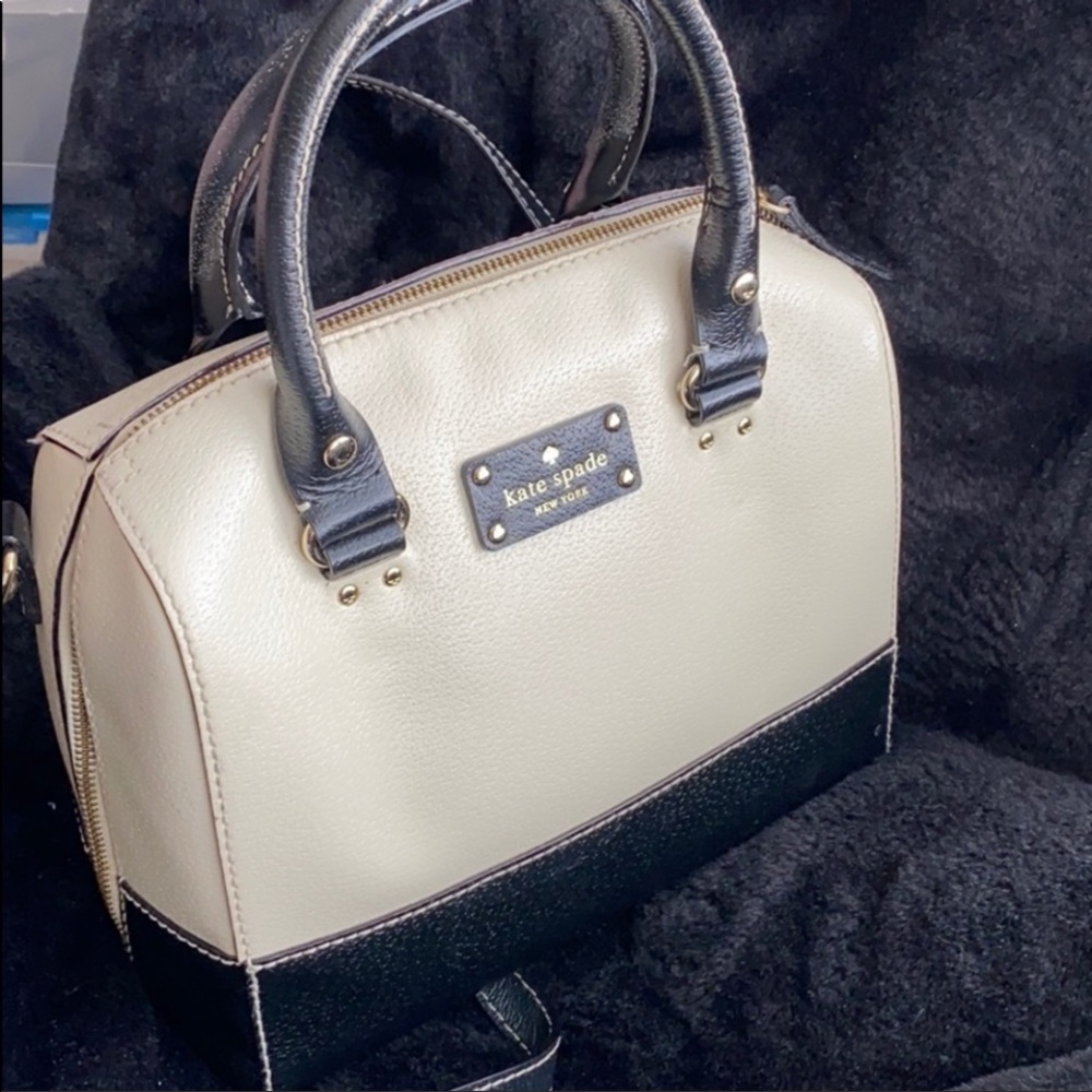 Kate Spade purse great condition